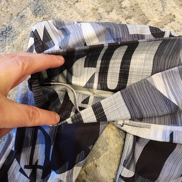 Demi Lovato x Fabletics grey black graphic leggings. Women's size small. - Picture 7 of 16